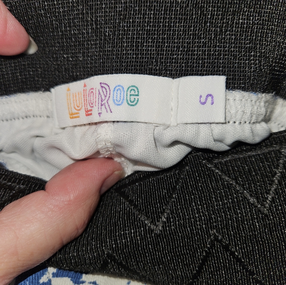 Lularoe - Picture 2 of 2
